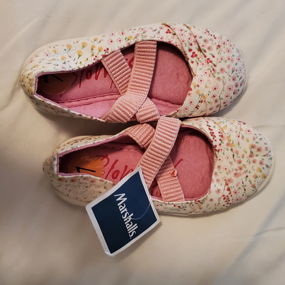 NWT ♡ Blowfish Girls Shoes